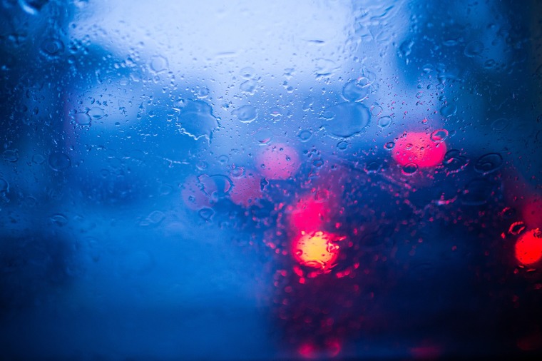 rain on windscreen